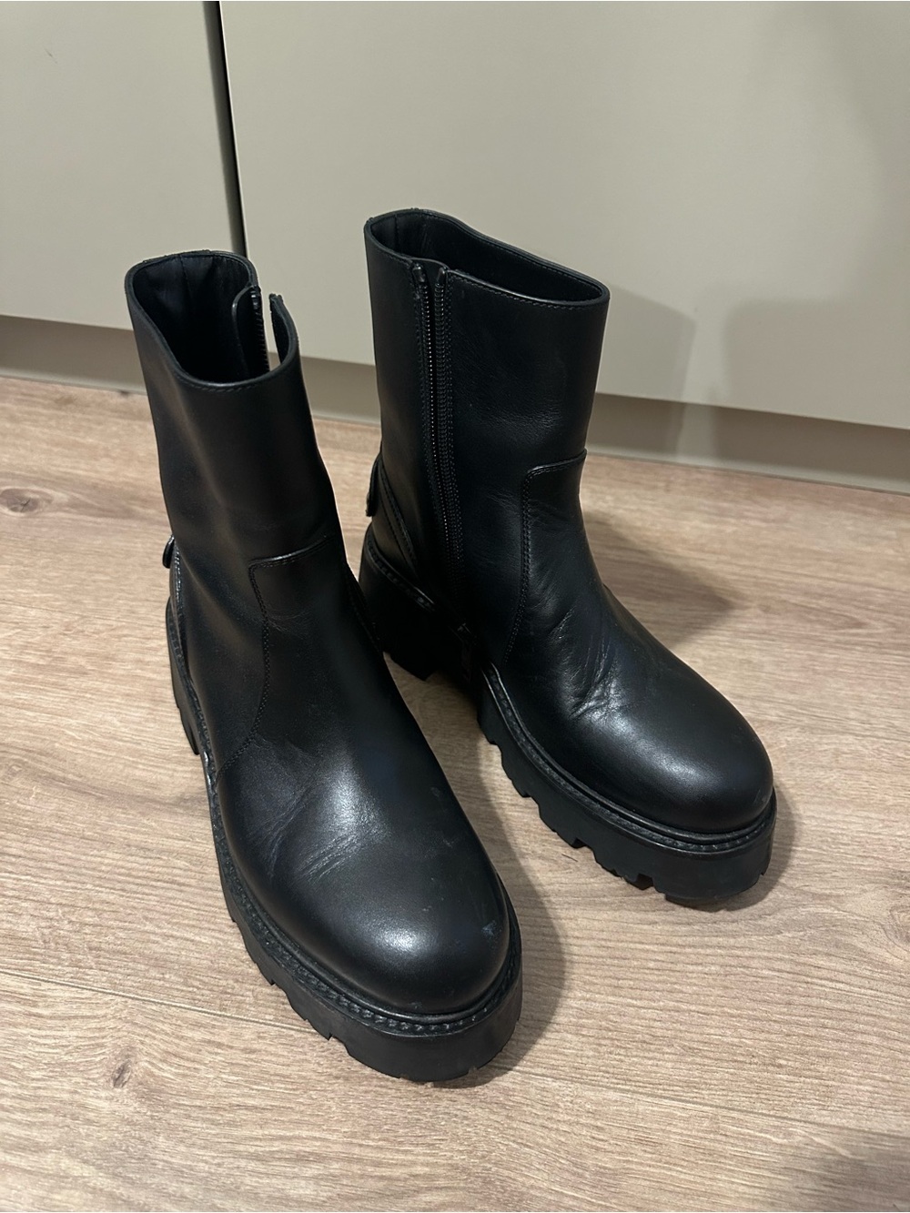 CELINE TRIOMPHE RANGERS ZIPPED BOOT in Calfskin Size 36